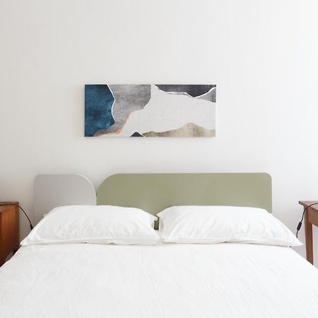 Renovated 3 Bedroom Apartment In The City Center Turim Exterior foto
