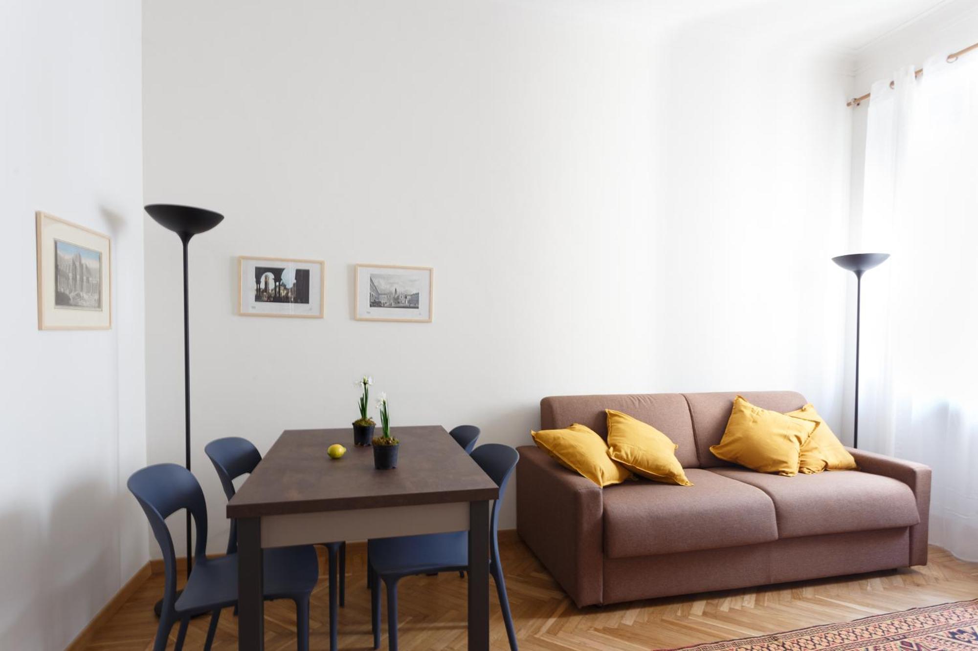 Renovated 3 Bedroom Apartment In The City Center Turim Exterior foto